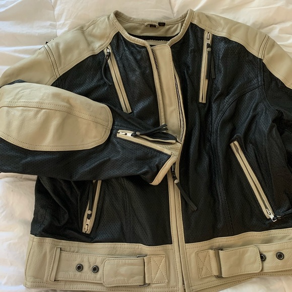 SOLD Vintage Harley-Davidson leather jacket with armor - Picture 1 of 4